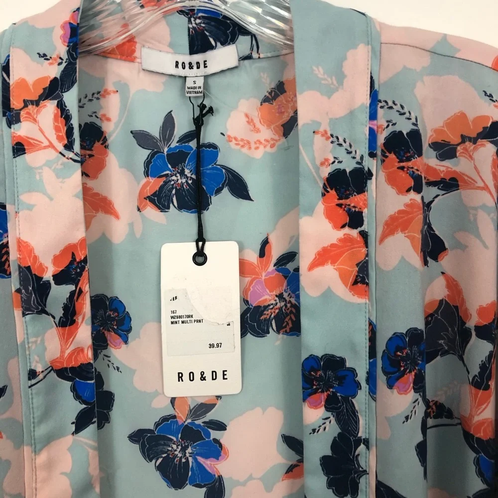 4/$25 Ro & De Mint Floral Kimono Small